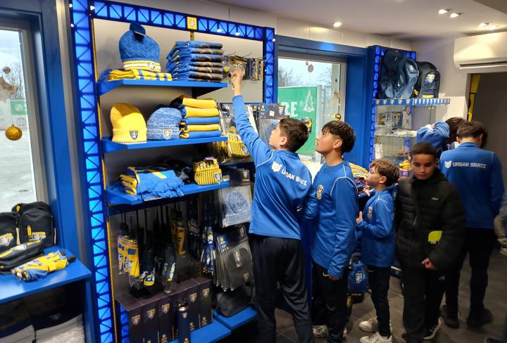 d5997ee2-f55b-4333-bed3-e2ae475c66e0